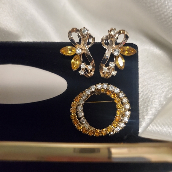 Vintage Jewelry Set ~ Vintage Earrings Rhinestones Yellow ~ Vintage Brooch - Picture 9 of 16